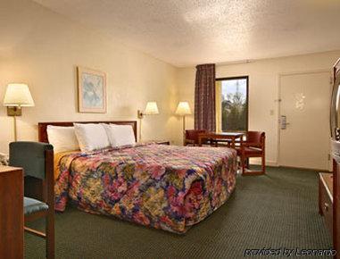 Super 8 By Wyndham Athens Motel Værelse billede